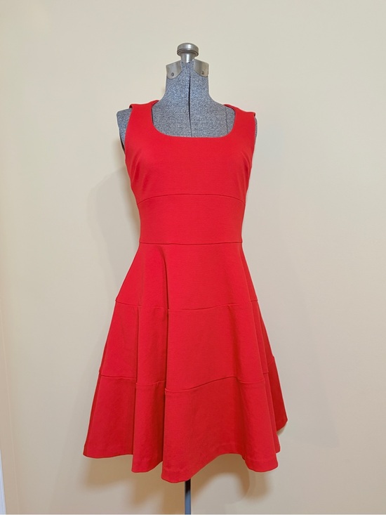 Banana Republic Dresses & Skirts - Banana Republic Crimson Sleeveless Fit and‎ Flare Dress
